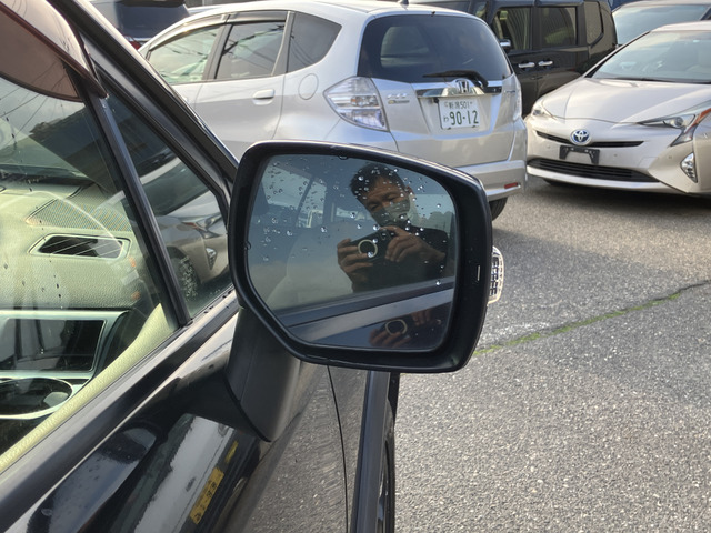 【支払総額推進店】お車をご覧い頂きまして、誠に有難う御座います。在庫車両になりますので、是非ご都合の宜しい時に、見に来て下さい。来店予約をされると、ご案内がスムーズです。