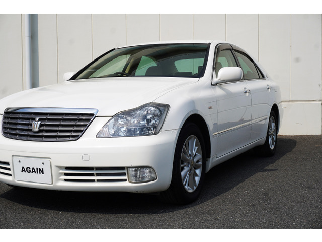 クラウン(トヨタ) 2.5 ロイヤルサルーン Fパッケージ 中古車画像