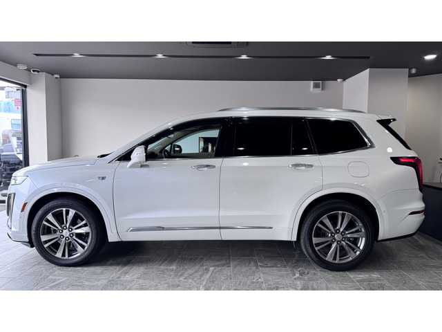 XT6プラチナム 4WD