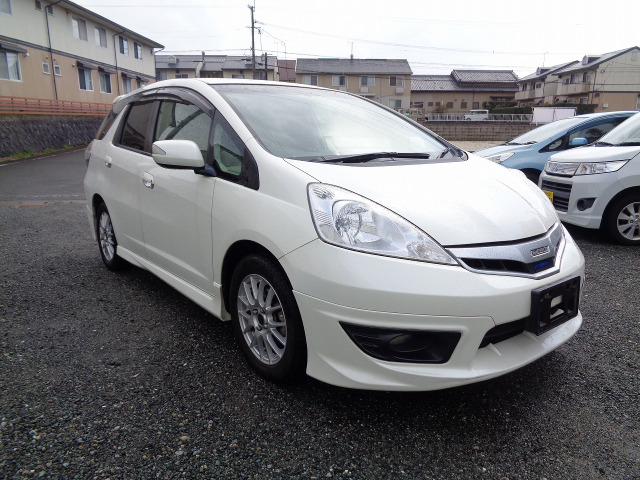 フィットシャトルハイブリッド(ホンダ) 1.3 スマートセレクション 中古車画像