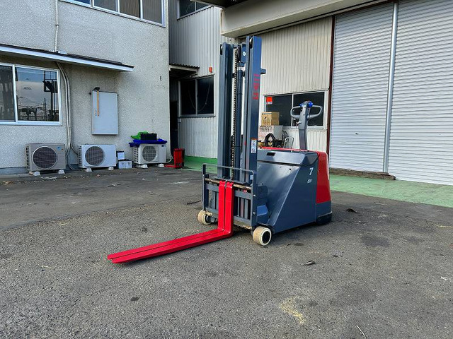 ニチユバッテリーフォークリフト