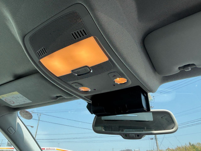 �A���Ԃ𒆐S�ɑ����Ă��܂��B���C�y�ɂ��⍇�����������B�y0078-6015-15406�z