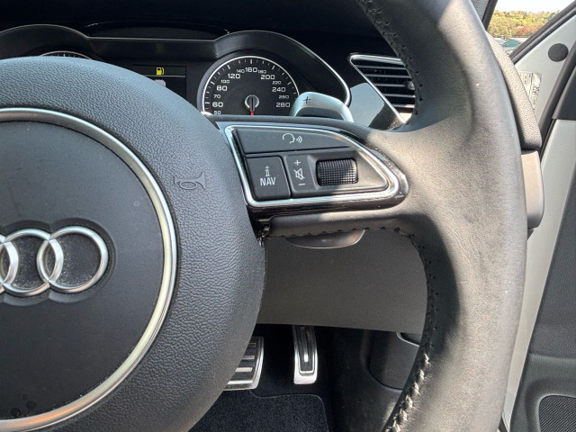 �A���Ԃ𒆐S�ɑ����Ă��܂��B���C�y�ɂ��⍇�����������B�y0078-6015-15406�z