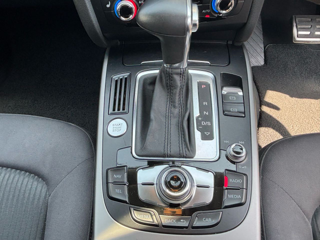 �A���Ԃ𒆐S�ɑ����Ă��܂��B���C�y�ɂ��⍇�����������B�y0078-6015-15406�z