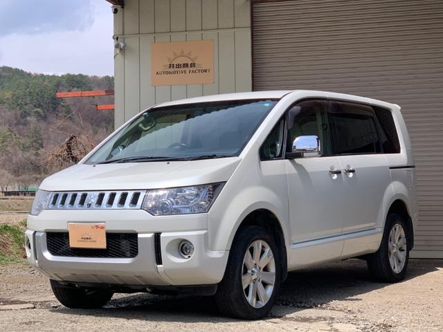 デリカD:5(三菱) 2.2 D プレミアム 4WD　Wパワスラ フリップダウン 革シート 中古車画像