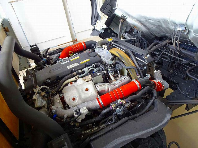 �G���W�����[��