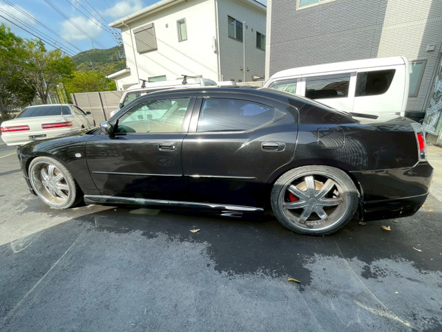 KRモータースは【全車基本保証付き】対象車は長期車両保証も加入可能です。他県へ引越しても保証期間中は各地の認証・指定工場で修理対応。車検・買い替えなどご購入後もお任せください。