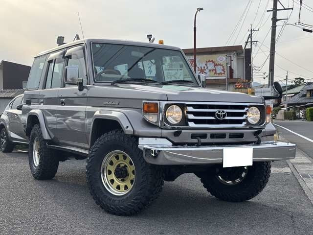 トヨタ ランドクルーザー70 グレー(灰色)の中古車一覧｜中古車
