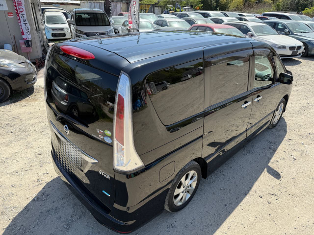 セレナ2.0 ハイウェイスター