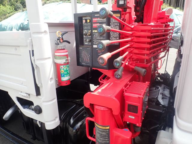 ���W�R�����t���Ă��܂��̂ŁA�݂�ׂ̋߂��ŃN���[�����삪�ł��܂��B