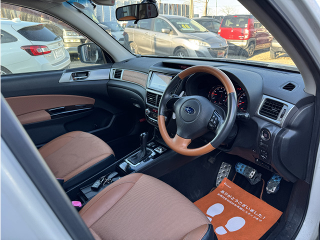 �k�C���̓~�����S��4WD�ł��� ��G���W���̓^�C�~���O�`�F�[�����Ȃ̂Ō����̕K�v�͂قڂ���܂���̂ň��S�ł��ˁ�