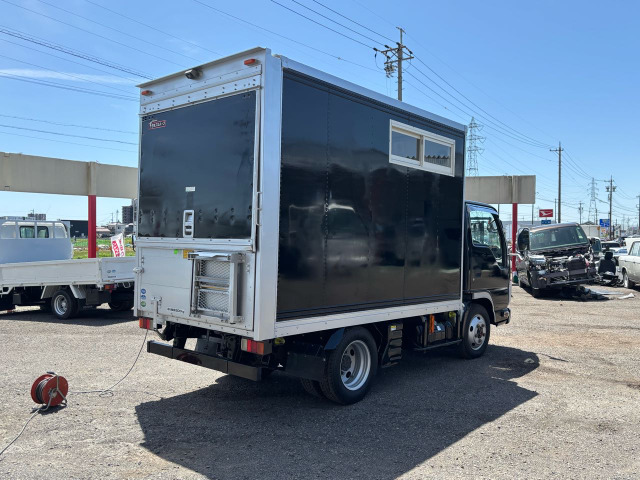 �����t��