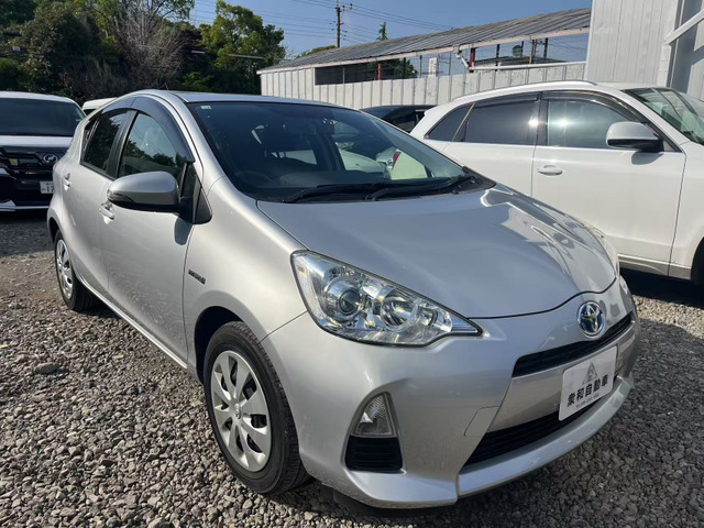 アクア(トヨタ) 1.5 S 中古車画像