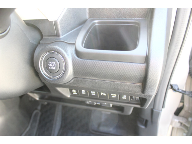 ���ԓ������ɂ����Ă͐�p�̓���ȍޗ����g�p���N���[�j���O���s���Ă���܂���