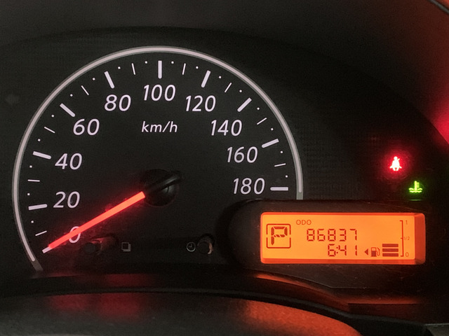 �[�ԑO�_���ł́A�G���W�����͂��ߑ����⑕���i�̓_�����X�^�b�t�����J�ɂ�点�Ē����܂��̂ň��S���ăJ�[���C�t�𑗂鎖���ł��܂�!