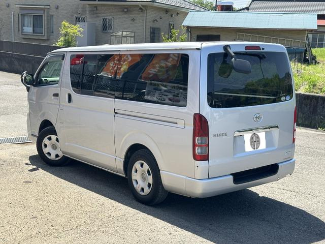 ハイエースバン