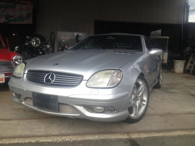 ②【レア！】メルセデス・ベンツ SLK230 1/18 大理石風な箱入り UT MODELS|メルセデス・ベンツ SLK230|HARDOFFオフモール
