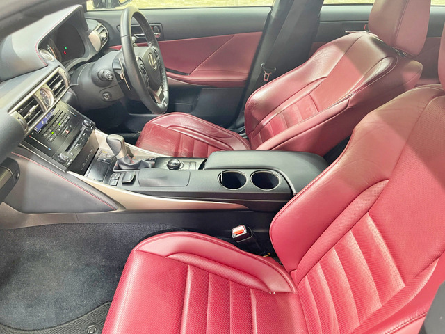 カーセンター北海道は全車5年無料保証!走行距離無制限!全国のディーラーで保証修理対応が可能です!詳しくはご成約前にスタッフまでお問合せ下さい!