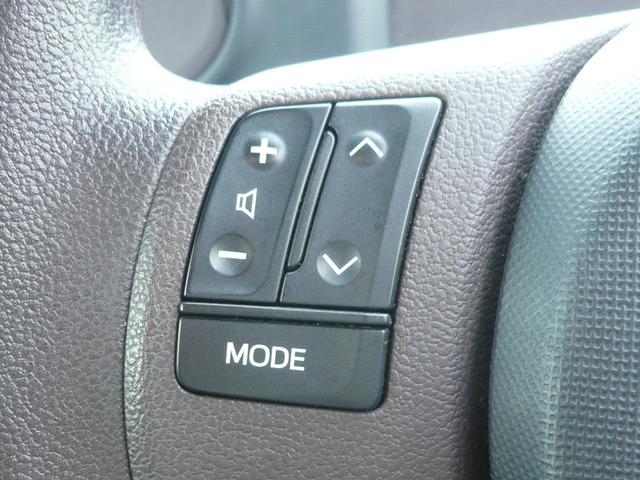 �X�e�A�����O�X�C�b�`���茳�ŃI�[�f�B�I�̑���ł��܂���