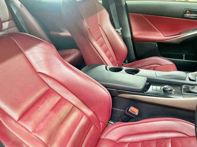 総在庫200台以上!たくさんあるからご希望のお車が見つかります! 掲載されていない在庫車も多数ございますので、お気軽にお問合せ下さい!