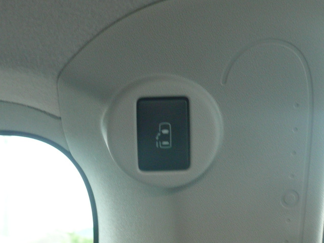 P�X���C�h�h�A�{�^���A���A��(����Ȍ��)�ɂ�����܂���