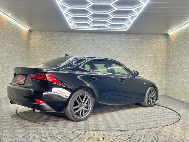 お店まで遠いからと諦める前に!全国納車可能です!遠方販売実績多数あり!現車を見ないでご購入されるお客様のご不安な点を一掃出来るように案内させて頂きます。ご遠方のお客様も安心してご連絡下さい!