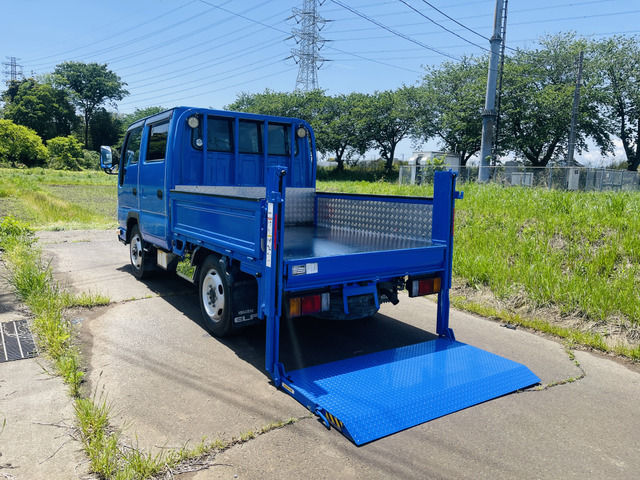 エルフ100 3.0 ダブルキャブ フルスーパーロー ディーゼル 4WD