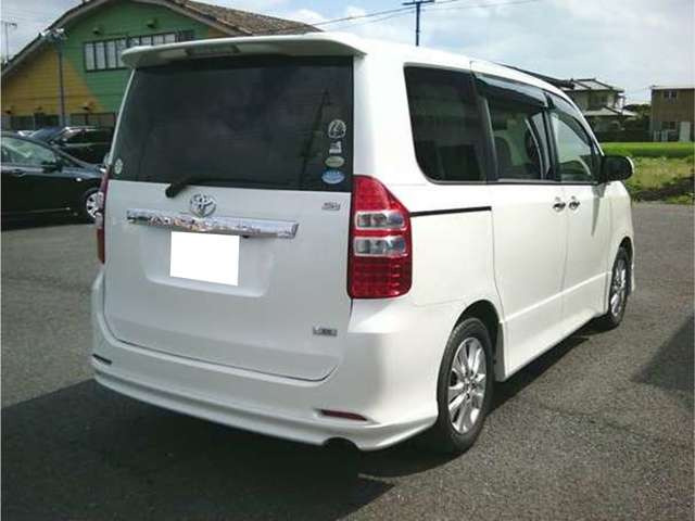 お客様の一人一人にあった車、プランを考え、ご期待に応えていけるよう努力いたします!