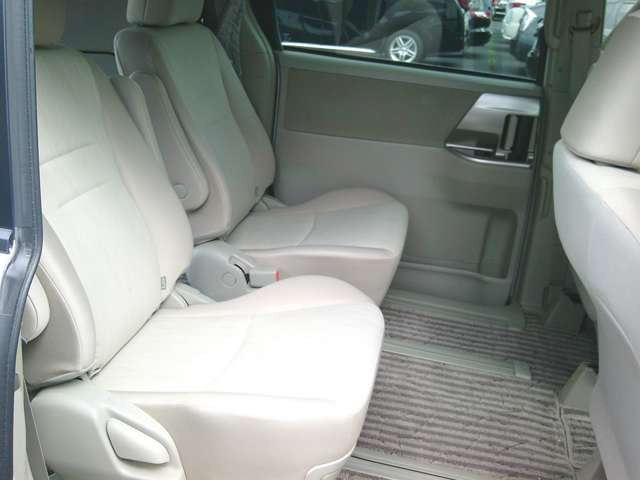 二列目シート☆座席もシートもゆとりあり!くつろげます♪