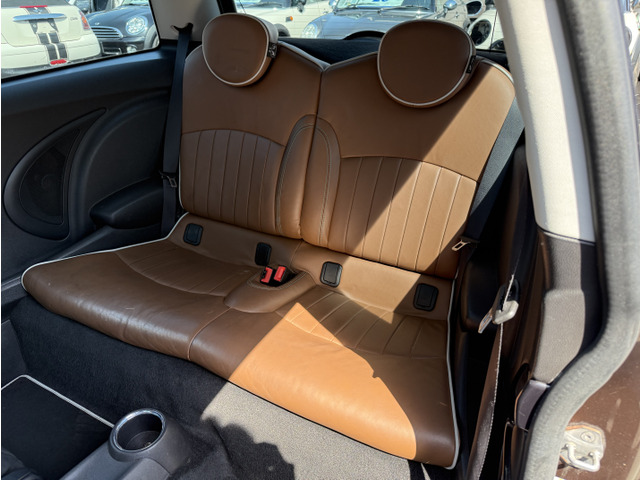 MINI�Ȃ�ł͂̃z�[���h�͂̍����V�[�g���g�p���Ă���܂��B��Ȃɂ́A�`���C���h�V�[�g����t�\�ł��B