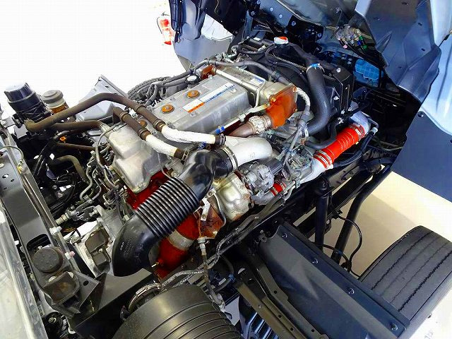 �G���W�����[��