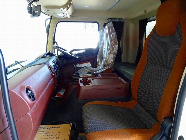 �I�[�gAC PS PW SRS ABS �W���h�A���b�N ���d�i�~���[ �G�A�T�X�V�[�g/�I�|�� AM/FM���W�I �o�b�N���j�^�[ �A�h�u���[ �^�[�{ �r�C�u���[�L