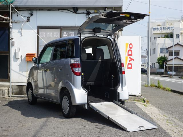 ホンダ ゼスト 2006年モデルの価格・グレード一覧 価格.com