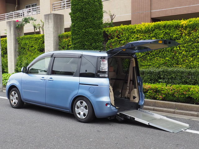 シエンタ(トヨタ) 1.5 X ウェルキャブ スロープタイプ タイプI 電動固定装置付　福祉車両 X ウェルキャブ 車いす仕様車 中古車画像