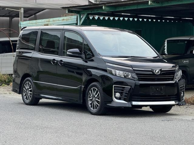 ヴォクシー(トヨタ) 2.0 ZS 中古車画像