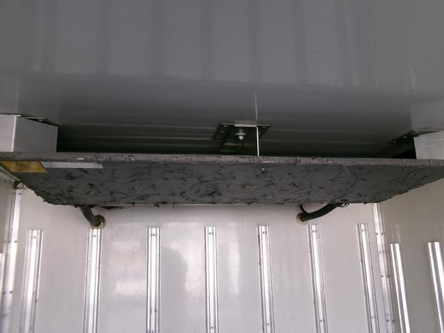 ���v����