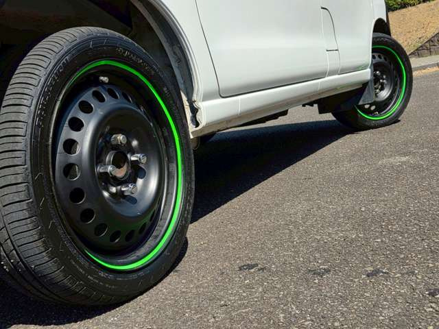 15�C���`�ă^�C���E���Ԏ헬�p�X�`�[���z�C�[��!�u���O���[���̃����X�e�b�J�[�t!!�����̓S�`���z�C�[���Ɍ����Ă���͕ʂ̕��ʏ�p�Ԃ̃z�C�[���Ƀ^�C�����������葕�����Ă܂�!�ʂɂɎԌ��p�ݕ��^�C���t��!