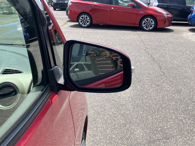 �y�x�����z���i�X�z���Ԃ������������܂��āA���ɗL�������܂��B�݌Ɏԗ��ɂȂ�܂��̂ŁA���񂲓s���̋X�������ɁA���ɗ��ĉ������B���X�\��������ƁA���ē����X���[�Y�ł��B