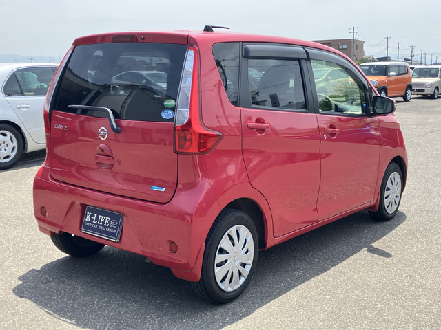 �y�x�����z���i�X�z���Ԃ������������܂��āA���ɗL�������܂��B�݌Ɏԗ��ɂȂ�܂��̂ŁA���񂲓s���̋X�������ɁA���ɗ��ĉ������B���X�\��������ƁA���ē����X���[�Y�ł��B