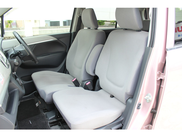 �����X��100�~�����^�J�[�����X�ł��B�̔����邨�ԈȊO�ɂ����q�l�ɂ����X���₷���悤�J�t�F�X�y�[�X�����p�ӂ��Ă��܂���