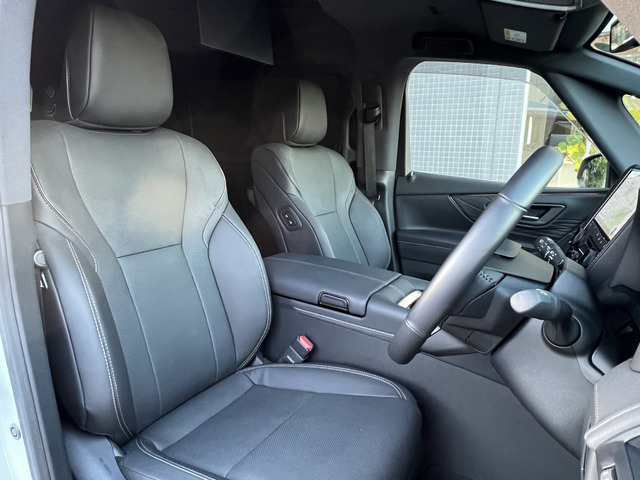 車検はたっぷり、令和9年4月まで残っております。