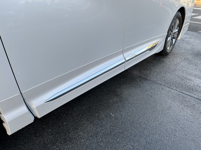 モデリスタ、サイドスカート装備!