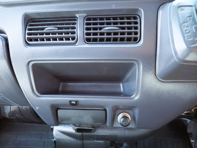 ETC�t��!�������H�ł̈ړ��ɕ֗��Ŏ��v�̍��������ł�!! 12v�d���\�P�b�g���L��܂��̂ŃX�}�z�̏[�d���֗��ł��B09046440671�����C�y�ɂ��₢���킹��������