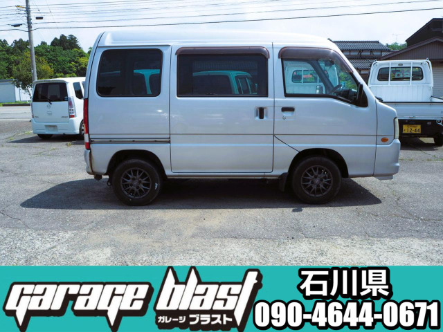 �X�o����4�C��EN07�G���W�������A���ځA���s105900Km�ƔN���̊��ɏ��Ȃ����^�C�x�������ς݁A���O�����d�グ�ł����A�I�[�g�}4WD�A�n�C���[�t���Y��Ȃ��Ԃł�