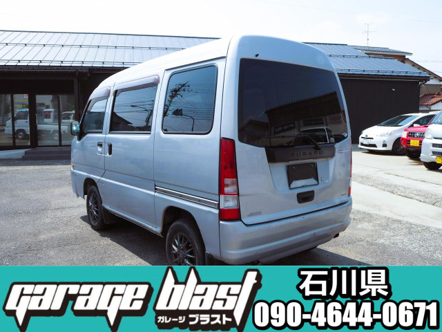 4WD�Ő�����S�A�N�ł�����I�[�g�}�A���K�G�A�R���ƃp���X�e�����K�������Ă܂��B�X�o����EN07���A�̓}�C���h�ŐÂ��ō���]�܂ŃX�g���X�Ȃ����4�C���̓Ɠ��̒�T�E���h�̃G���W���������͓I�ł�