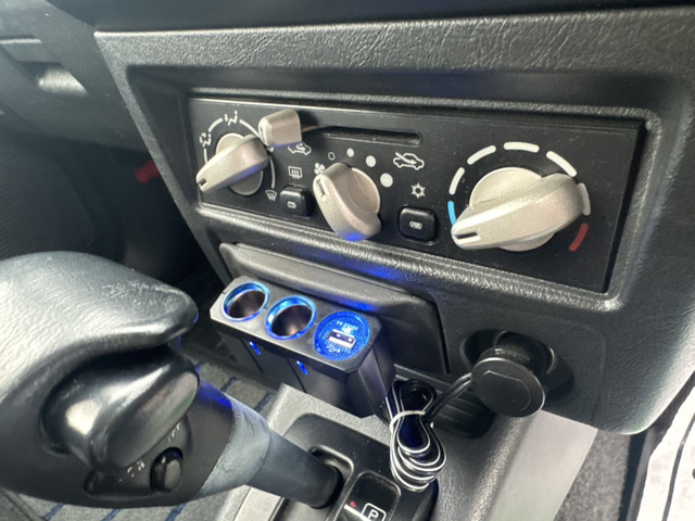 �d�b�Ō��Ԃ��m�F���Ȃ��炲�����Ǝʃ��Ȃǂ𑗂点�Ē����܂��B�_�񏑂̂��������[����FAX�ł��ȒP�ł��܂��̂ŁA���C�y�ɘA�����������B�X�������肢���܂��B��������!���S���������[�����i���i���̔����X