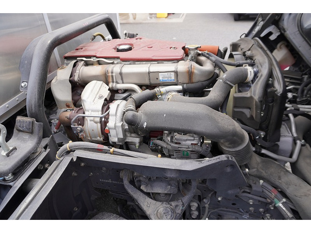 �L�x�ȃg���b�N�A���p�ԁA�n�C�G�[�X�Ȃǎ�舵���Ă���܂��B��xHP�������������Bhttp://www.vantruck.co.jp/