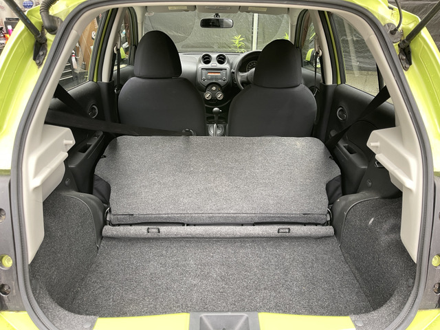 ☆後部座席を倒せば広々荷室になります。お見逃し無く!!お問い合わせはTEL06-6430-1230 E-mail cars_genesis2007@yahoo.co.jpまで!!☆