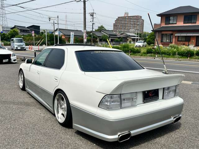 ���R�^���[���ȂǑ������p�ӂ��Ă��܂��B