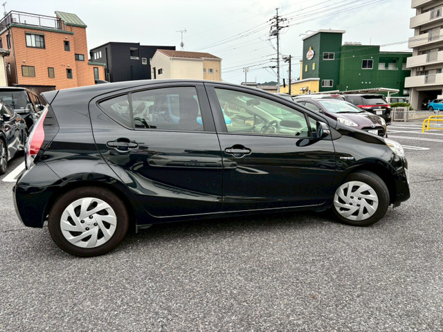 ��183�������������X�͍���183���������ɂ������܂�!��ʂ�ɖʂ��Ă���܂�!�ڂ̑O�ɂ̓o�X��u�����v���������܂��̂ŁA���C�y�ɂ����X��������(^^��j�R�j�R�����^�J�[�̊Ŕ��ڈ�ł�!